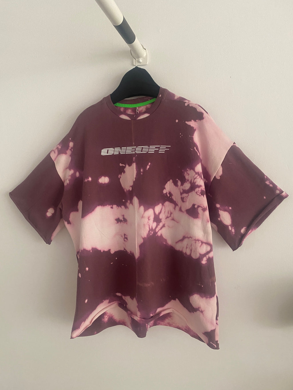 ONEOFF BATIK TEE BERRY