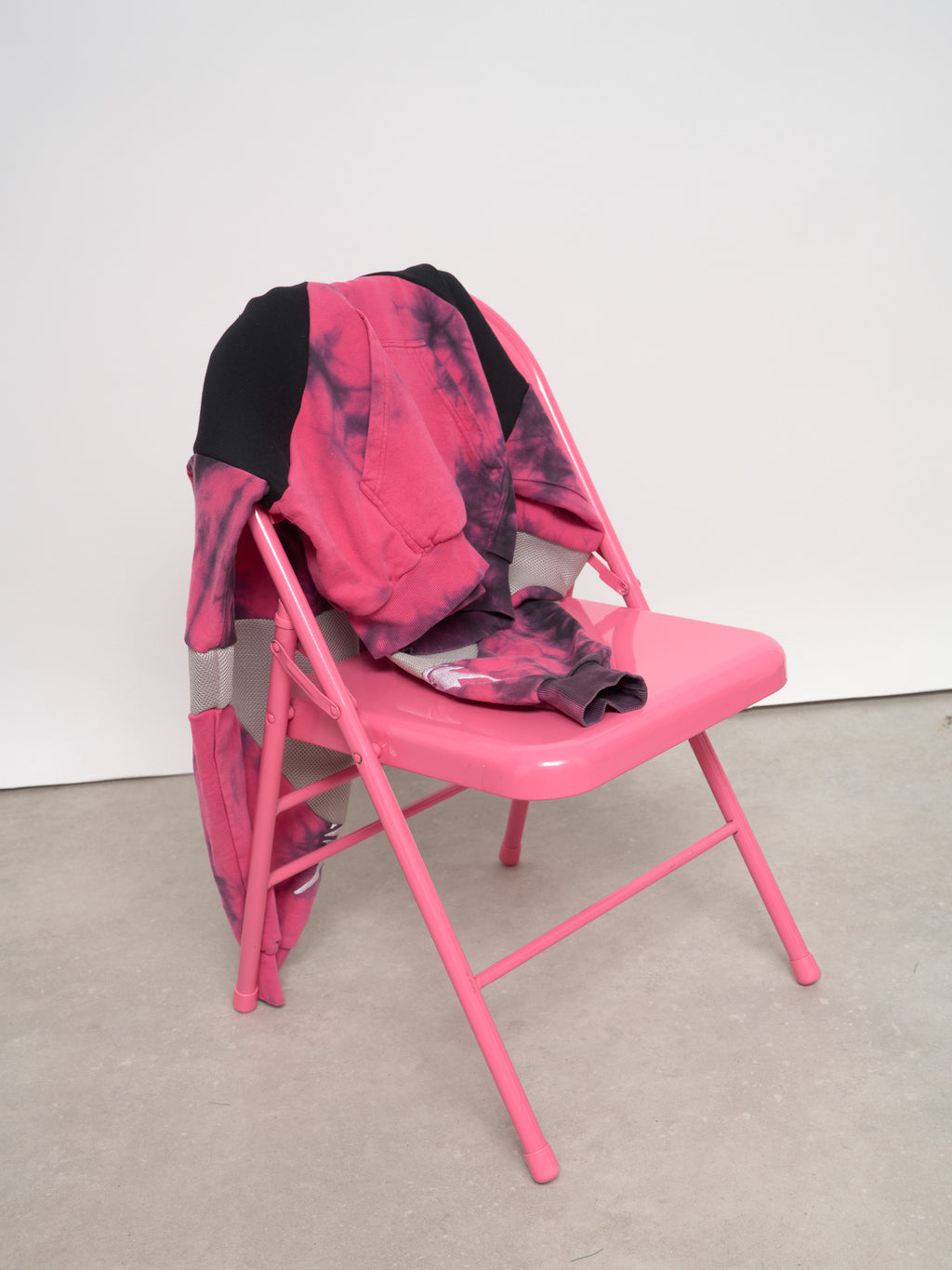 UPCYCLING ONEOFF BATIK ALLOVER HOODIE