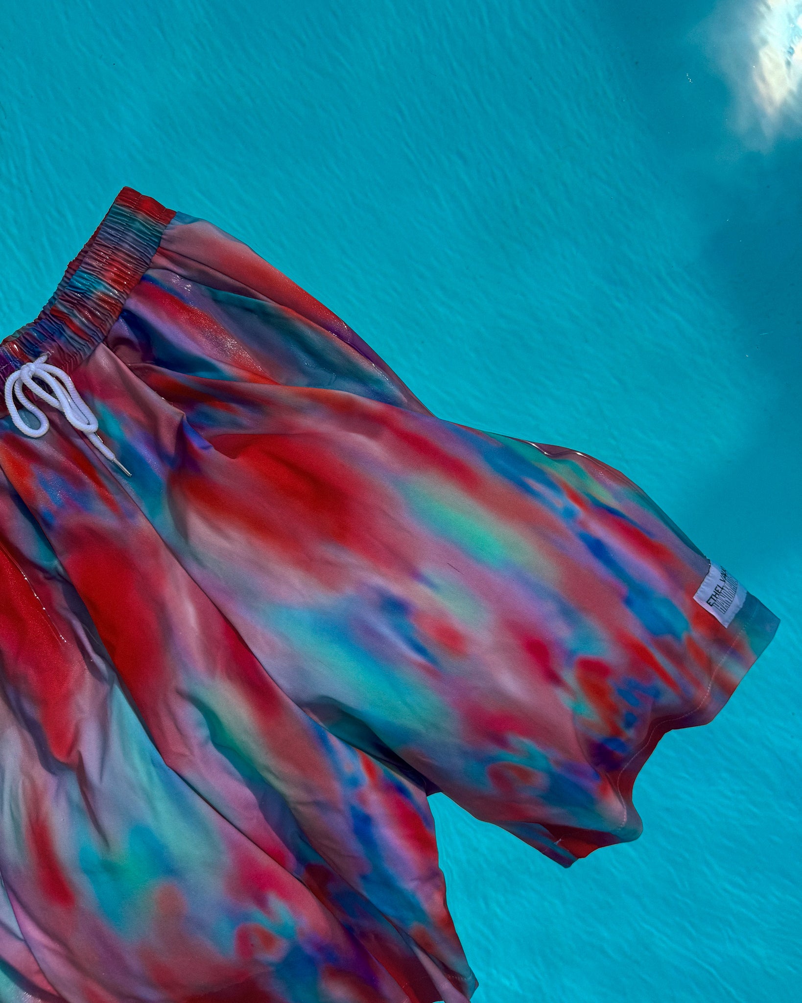 MEGA SHORTS