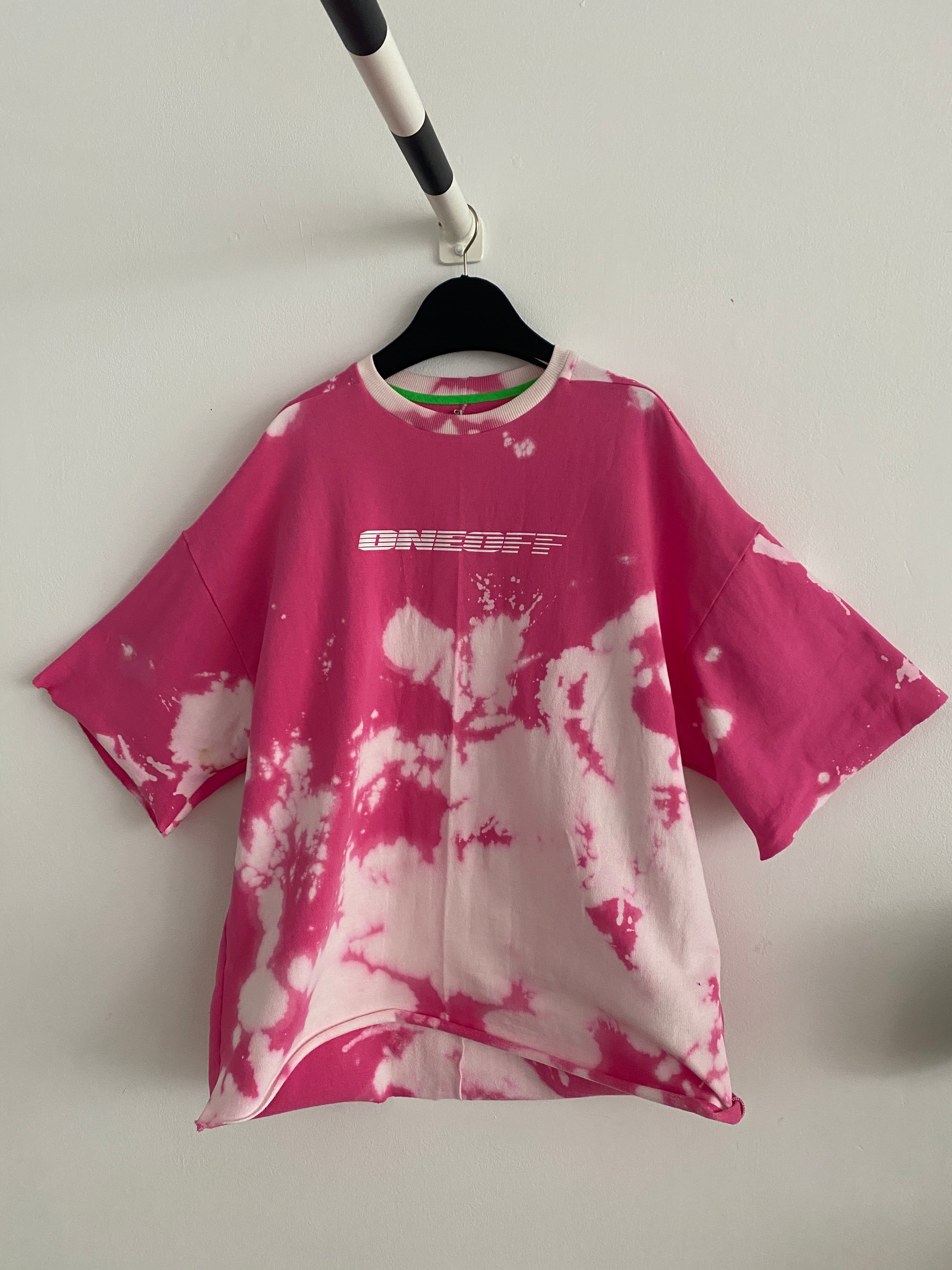 ONEOFF BATIK TEE PINK