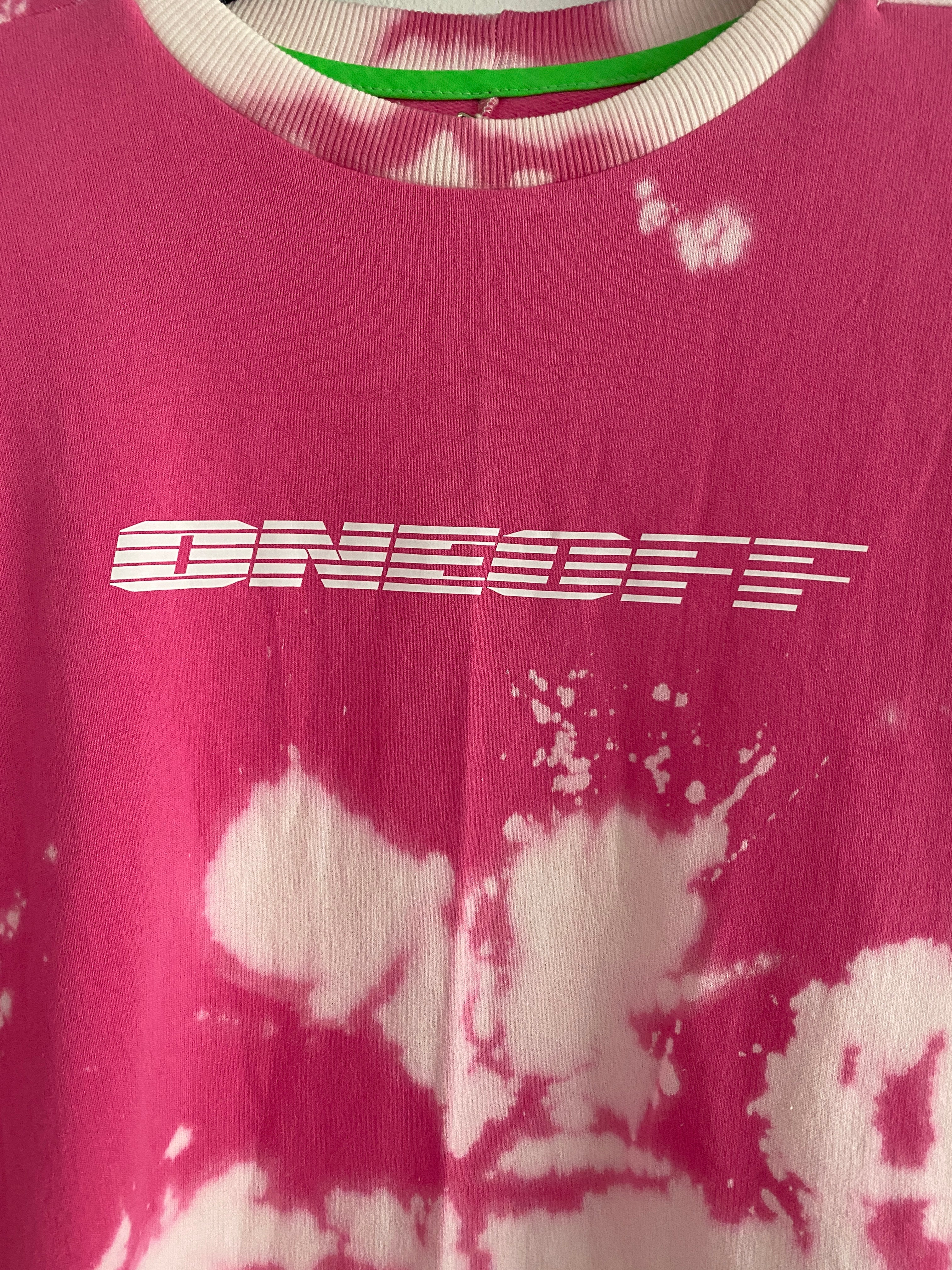 ONEOFF BATIK TEE PINK
