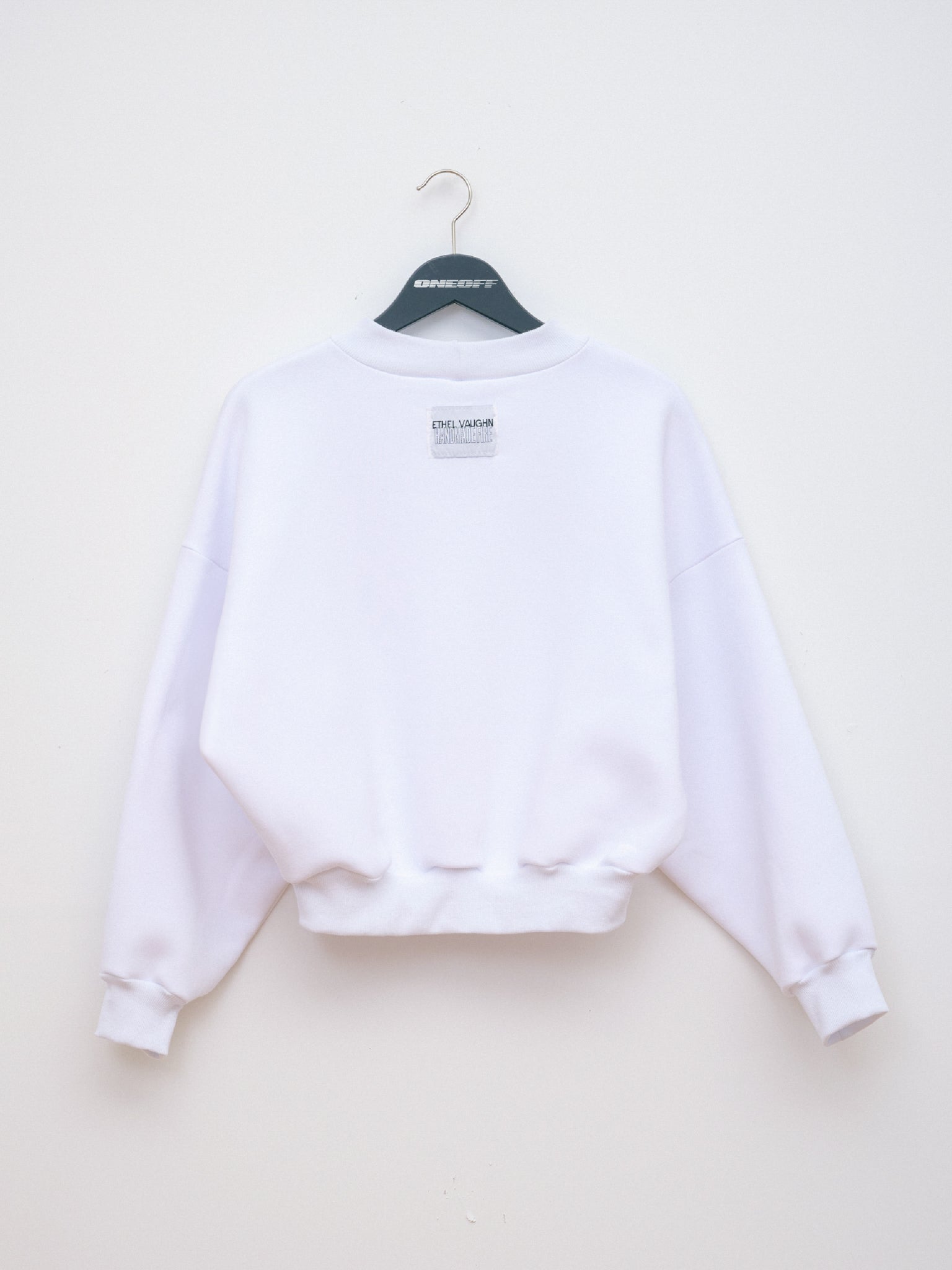 FEEL TRUE SWEATER